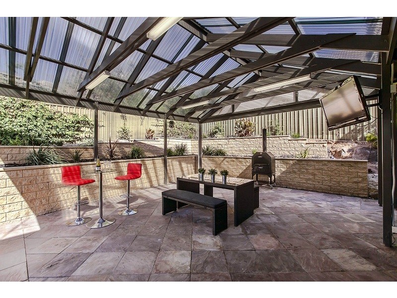 5 Grassdale Rise, Aberfoyle Park SA 5159