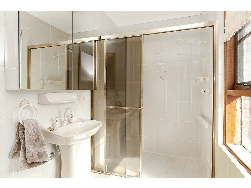 5 Grassdale Rise, Aberfoyle Park SA 5159