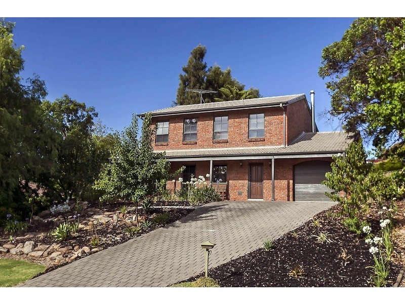 5 Grassdale Rise, Aberfoyle Park SA 5159