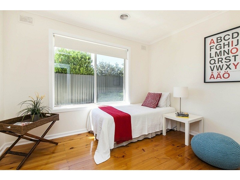 8 Gretel Crescent, Hallett Cove SA 5158
