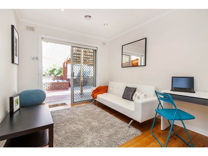 8 Gretel Crescent, Hallett Cove SA 5158