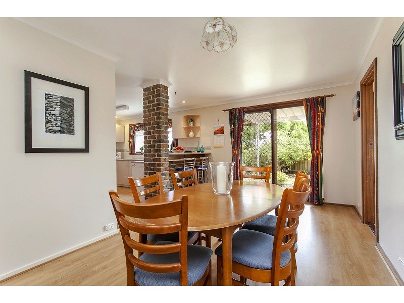 29 Warilda Crescent, Hallett Cove SA 5158