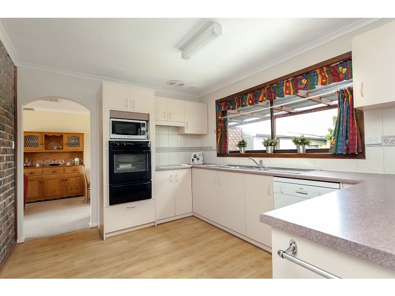 29 Warilda Crescent, Hallett Cove SA 5158