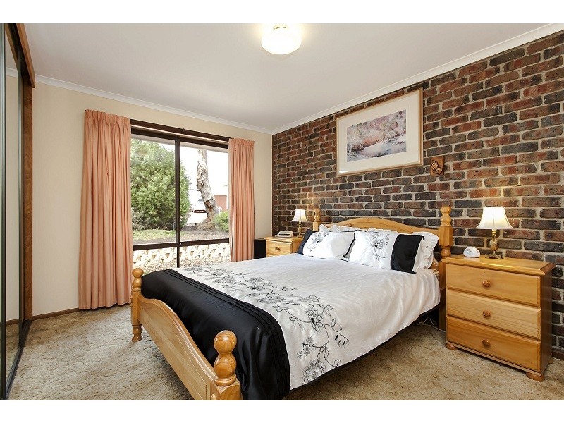 29 Warilda Crescent, Hallett Cove SA 5158