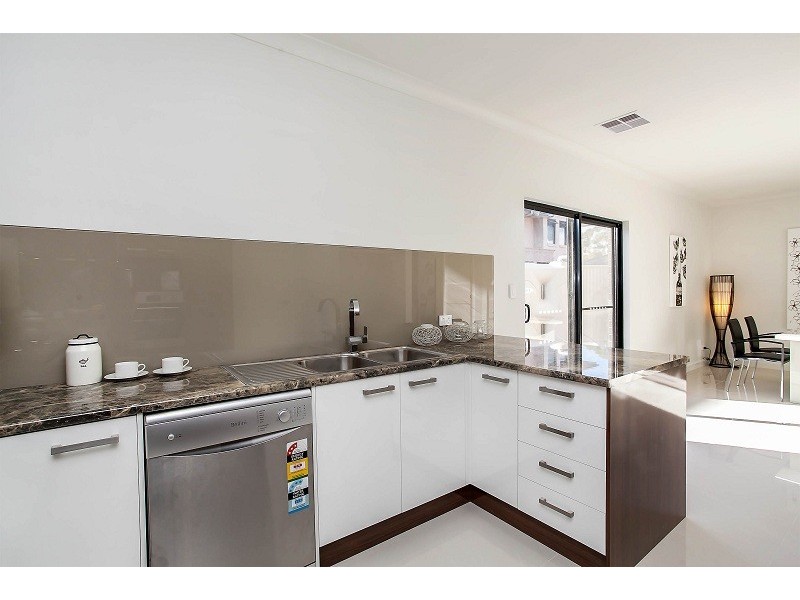 7 Trott Grove, Oaklands Park SA 5046