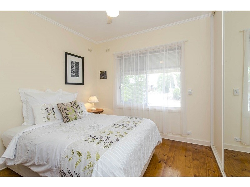 11 Read Street, North Brighton SA 5048