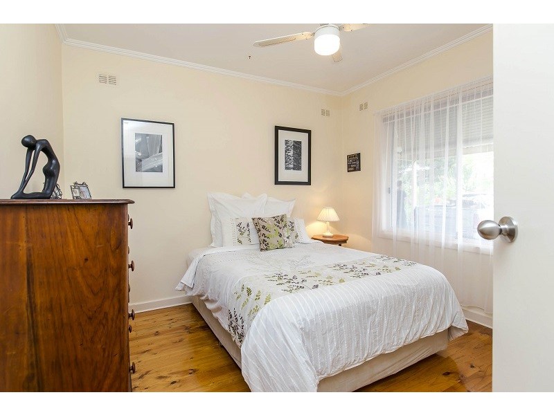 11 Read Street, North Brighton SA 5048