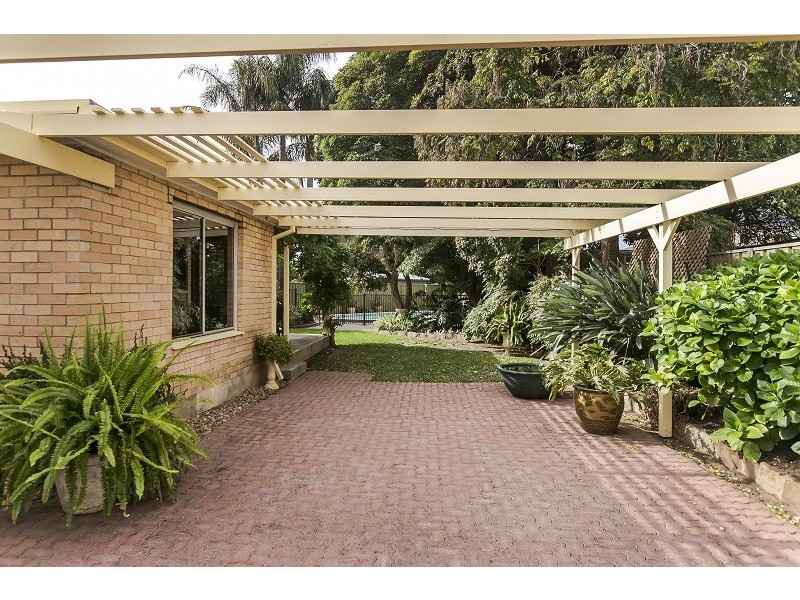 11 Read Street, North Brighton SA 5048