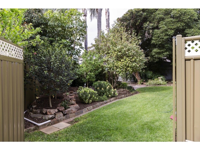 11 Read Street, North Brighton SA 5048