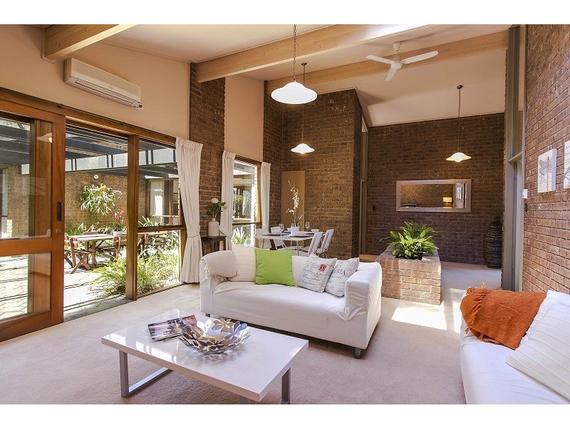 1 Willunga Close, Eden Hills SA 5050