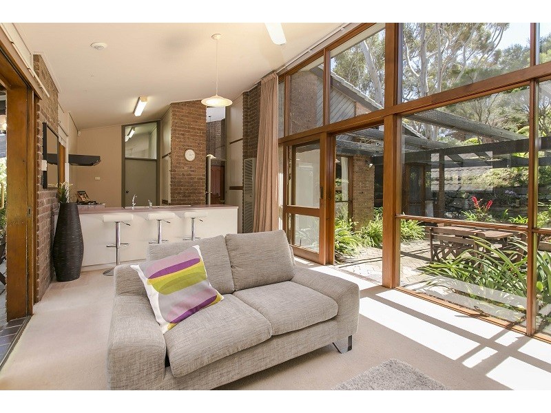 1 Willunga Close, Eden Hills SA 5050