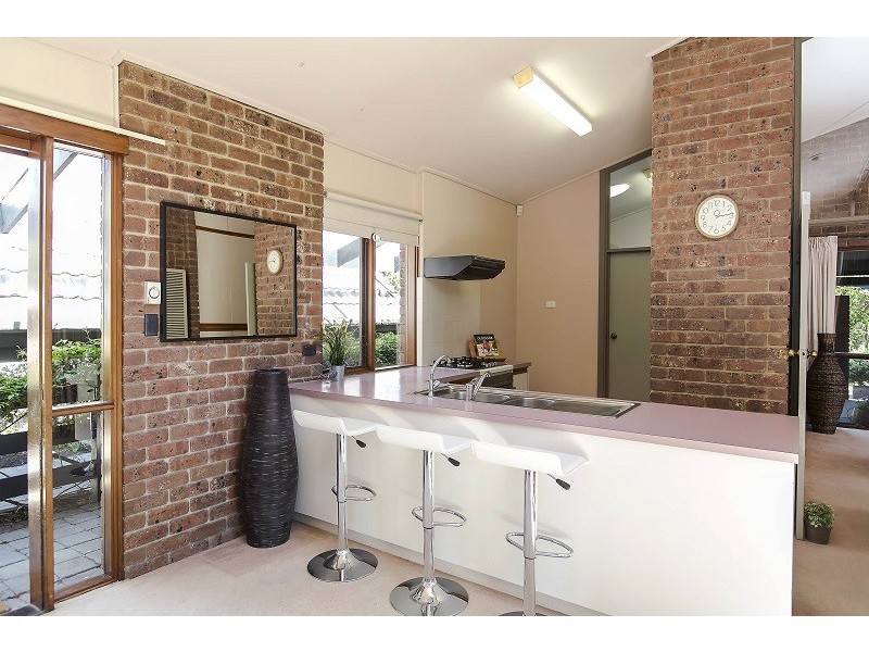 1 Willunga Close, Eden Hills SA 5050
