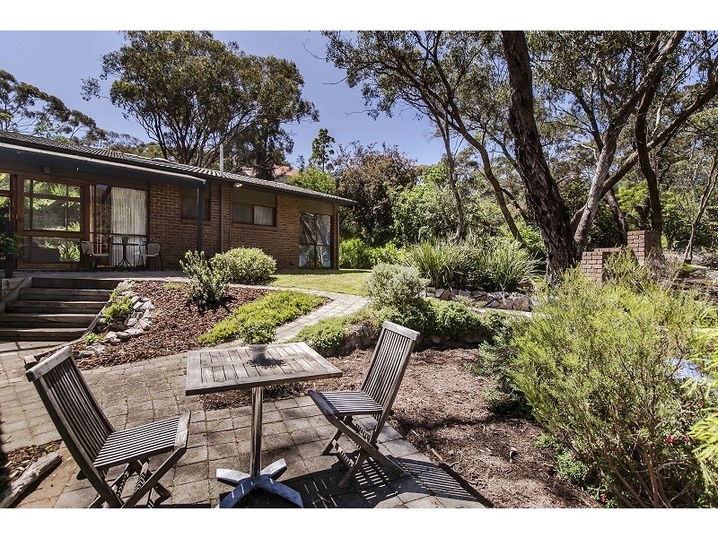 1 Willunga Close, Eden Hills SA 5050