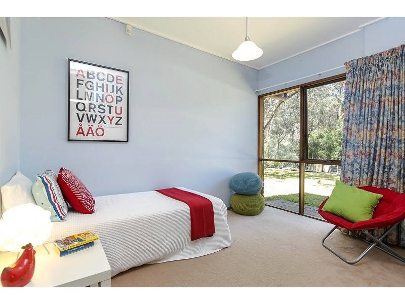 1 Willunga Close, Eden Hills SA 5050