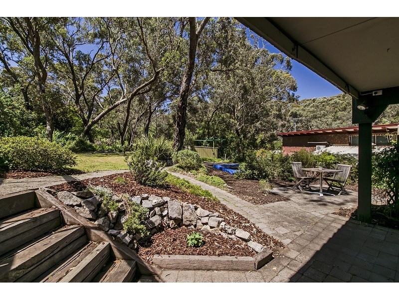 1 Willunga Close, Eden Hills SA 5050