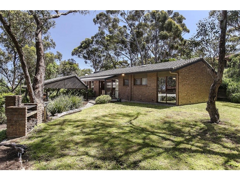 1 Willunga Close, Eden Hills SA 5050