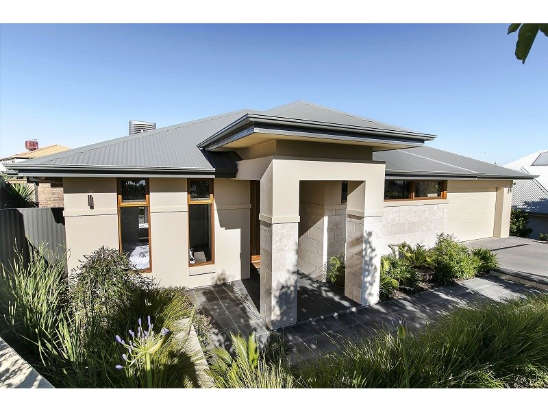4 Brookman Crescent, Craigburn Farm SA 5051