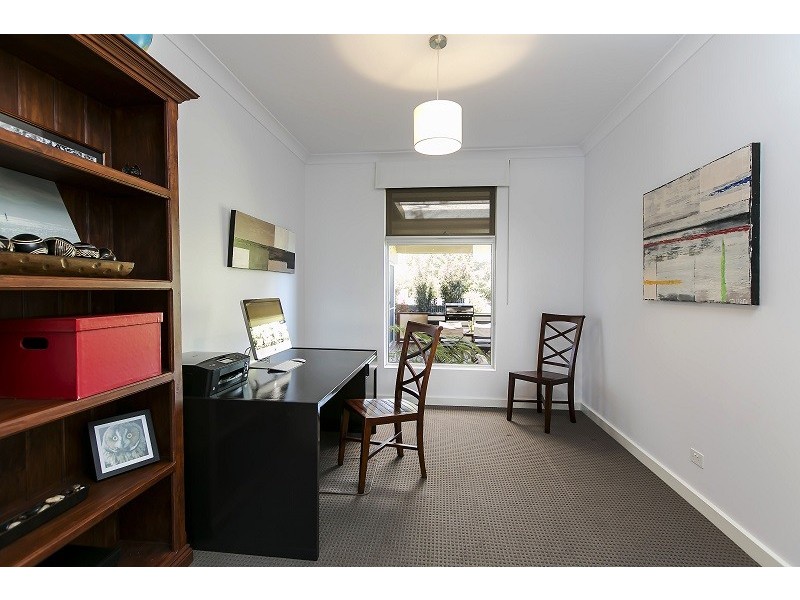 4 Brookman Crescent, Craigburn Farm SA 5051