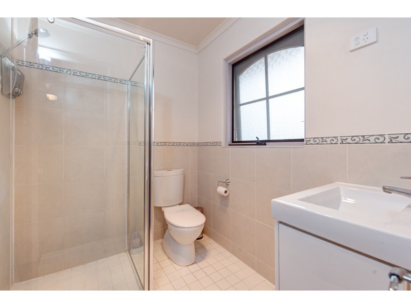 100 Fairlie Drive, Flagstaff Hill SA 5159