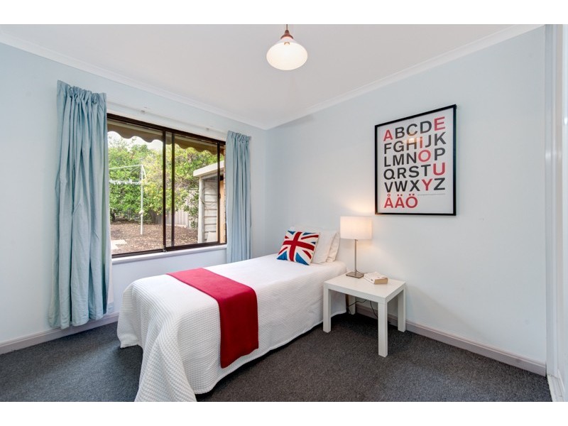 100 Fairlie Drive, Flagstaff Hill SA 5159