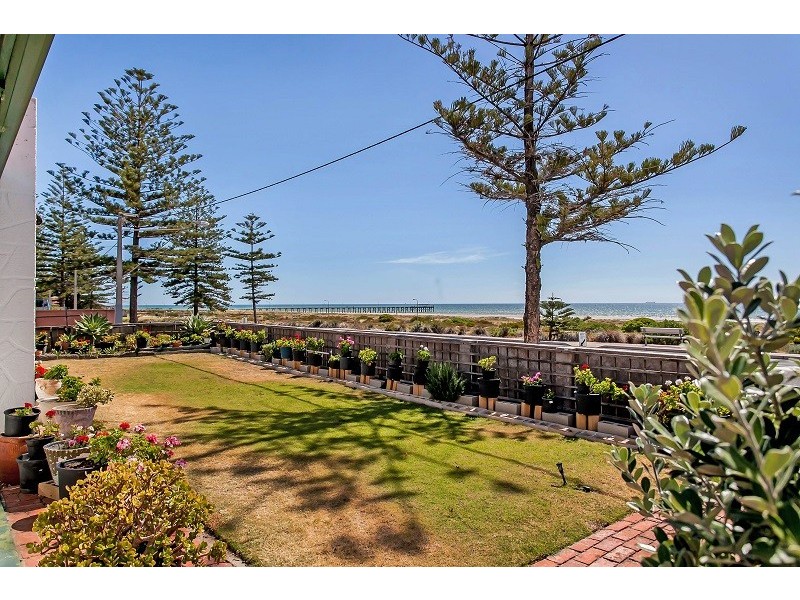 218 Lady Gowrie Drive, Largs Bay SA 5016
