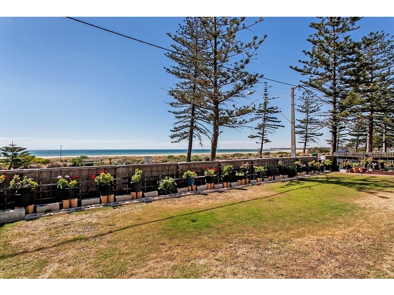 218 Lady Gowrie Drive, Largs Bay SA 5016