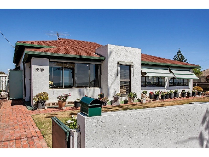 218 Lady Gowrie Drive, Largs Bay SA 5016