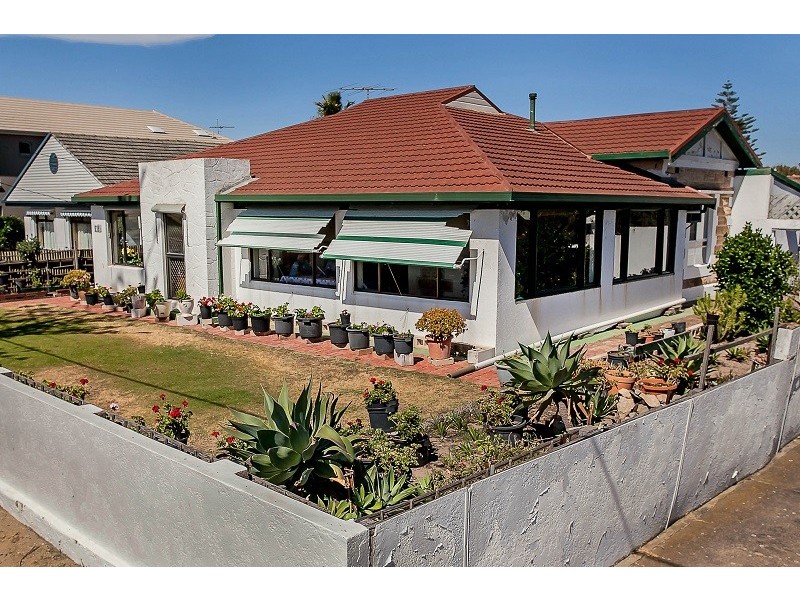 218 Lady Gowrie Drive, Largs Bay SA 5016