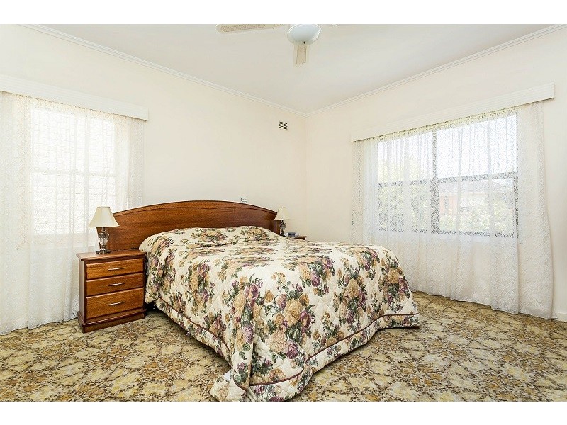 32 Australian Avenue, Clovelly Park SA 5042