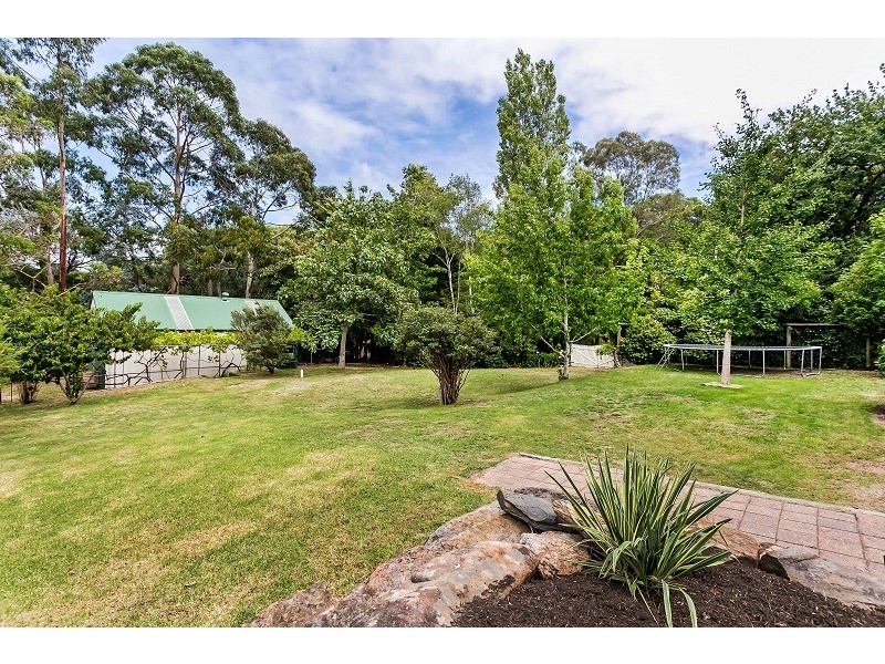 2 Fairview Road, Crafers SA 5152