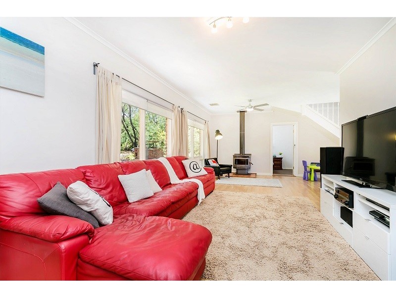 2 Fairview Road, Crafers SA 5152