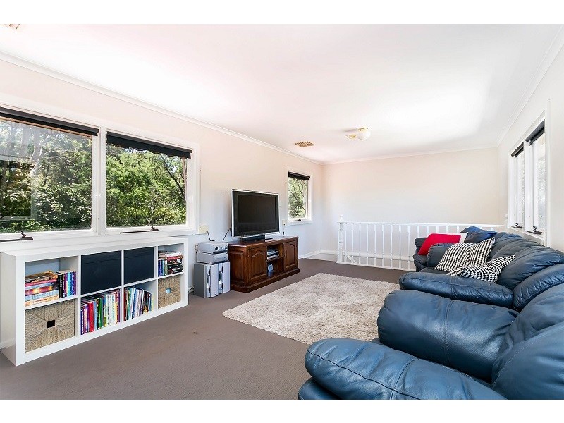 2 Fairview Road, Crafers SA 5152