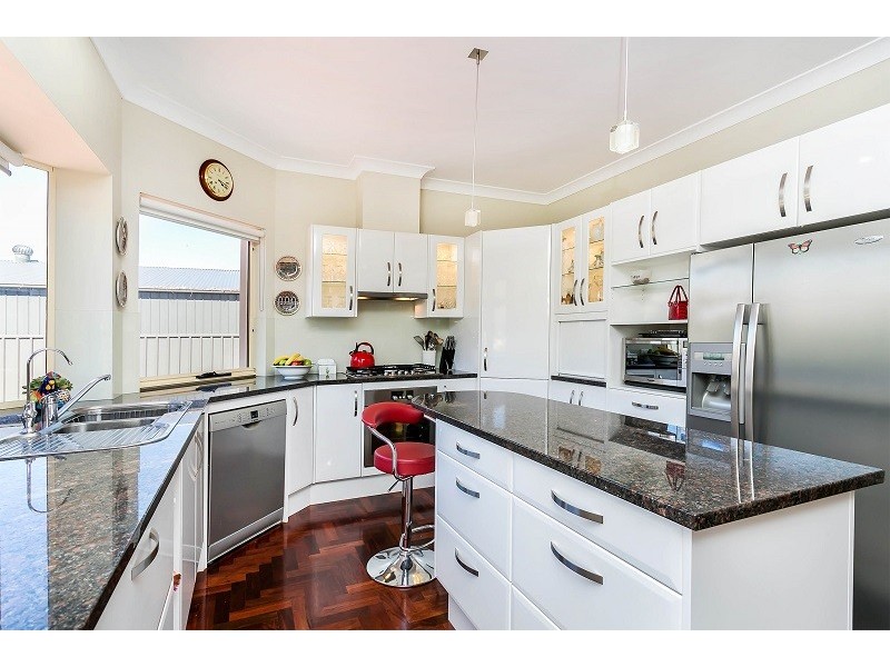 7 Old Beach Road, Brighton SA 5048