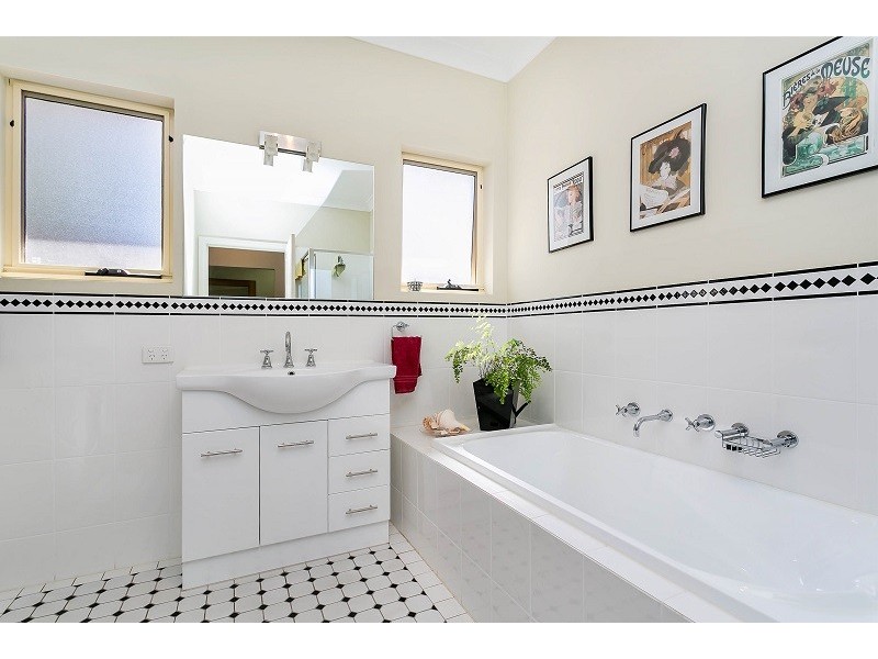 7 Old Beach Road, Brighton SA 5048