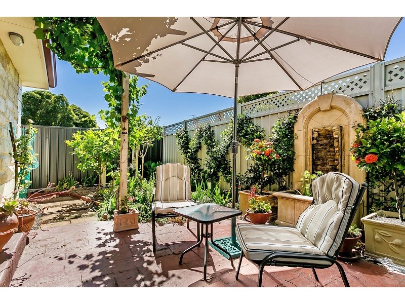 7 Old Beach Road, Brighton SA 5048