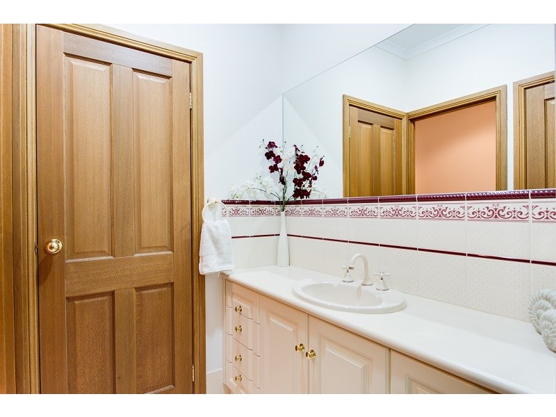 4 Coast View Court, Chandlers Hill SA 5159