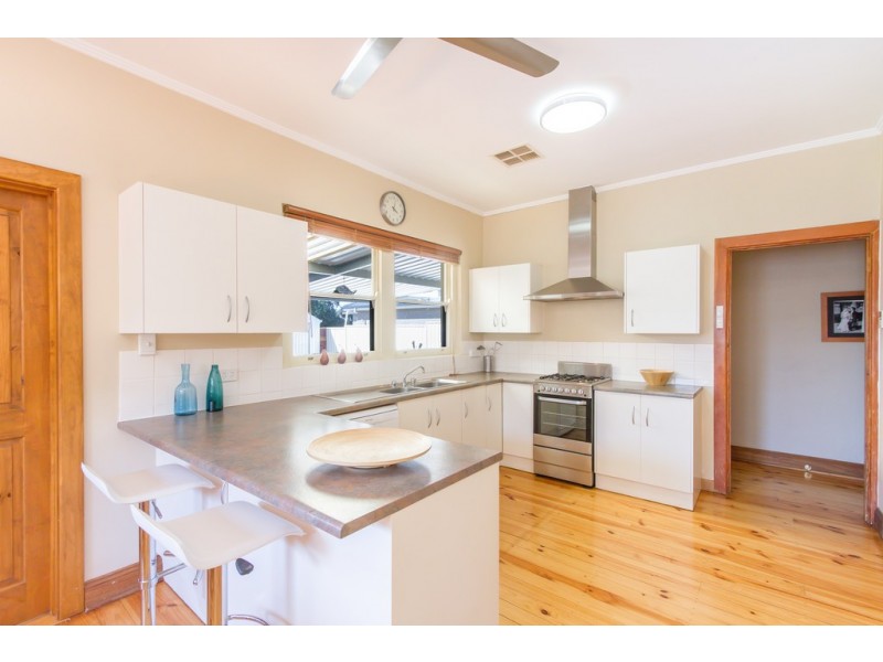 60 Australian Avenue, Clovelly Park SA 5042