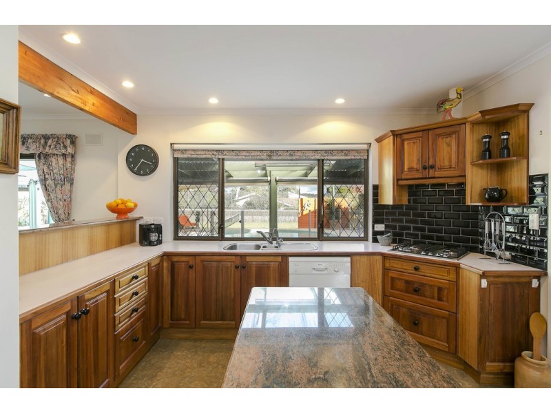1 Banksia Crescent, Belair SA 5052