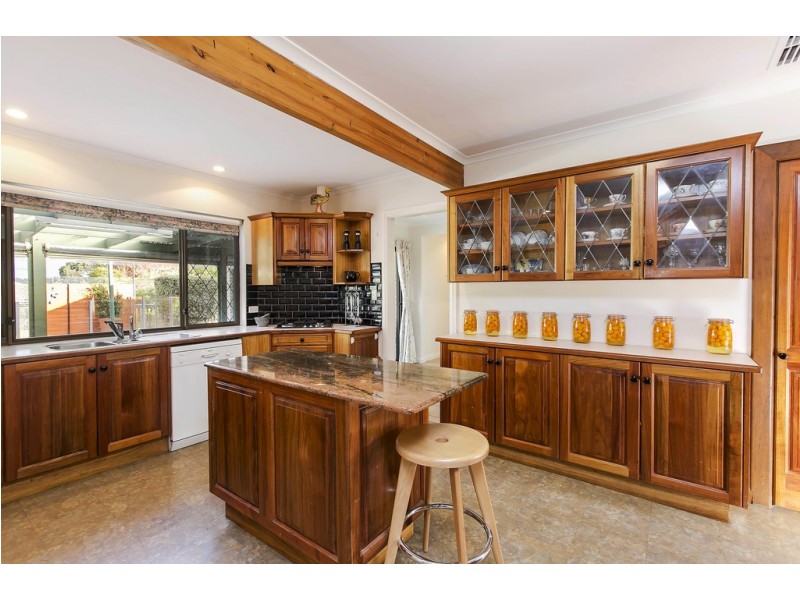 1 Banksia Crescent, Belair SA 5052