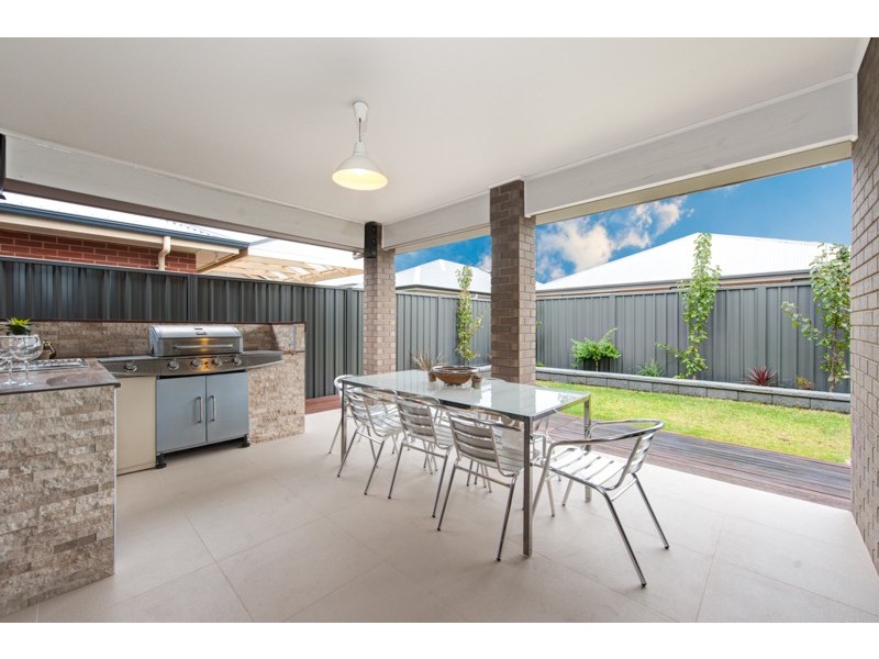 28 Brookman Crescent, Craigburn Farm SA 5051