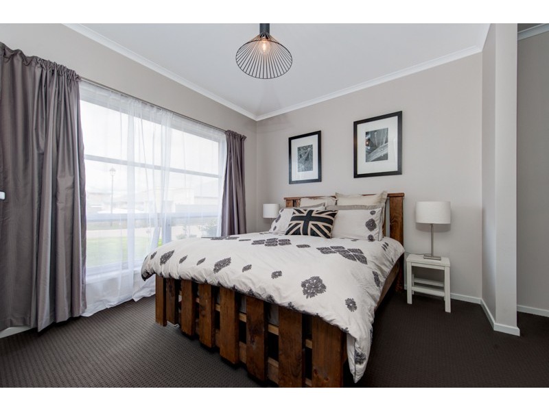 28 Brookman Crescent, Craigburn Farm SA 5051