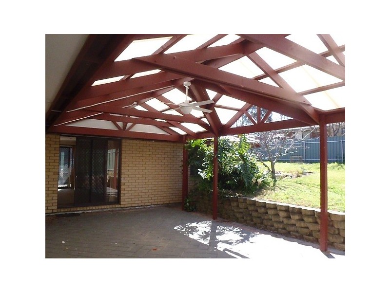 21 Hamilton Crescent, Aberfoyle Park SA 5159