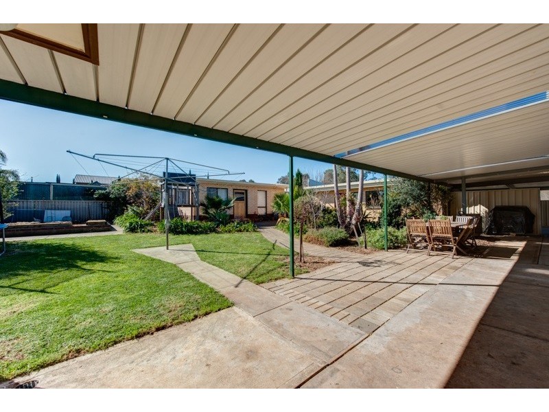 340 Wright Road, Para Vista SA 5093