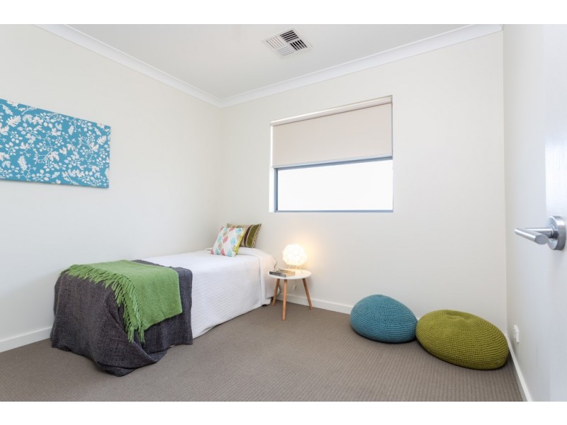 7 Myrtle Grove, Clovelly Park SA 5042