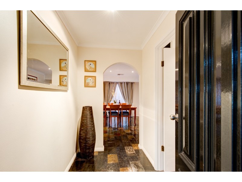 6 Melinda Crescent, Paradise SA 5075