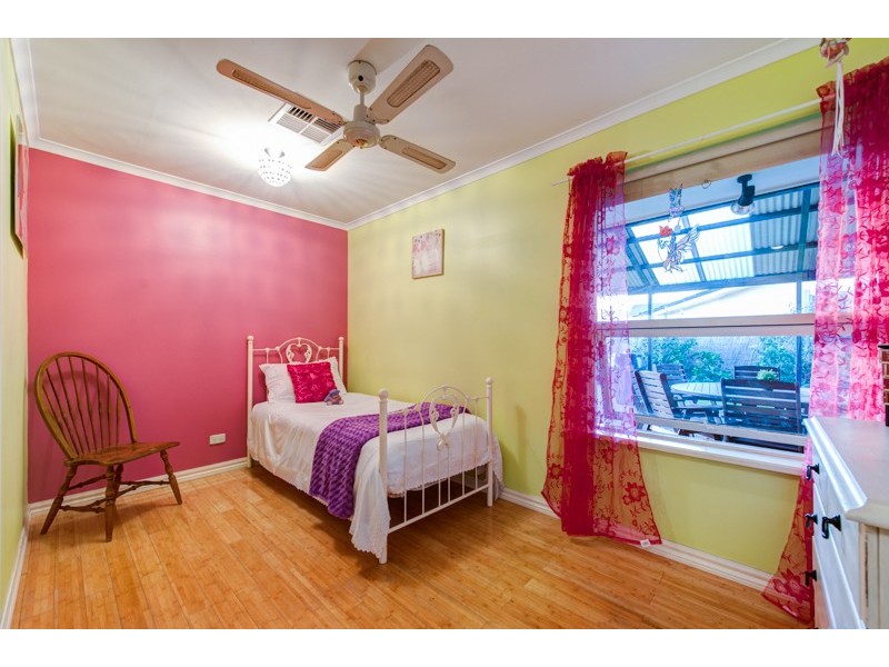 6 Melinda Crescent, Paradise SA 5075