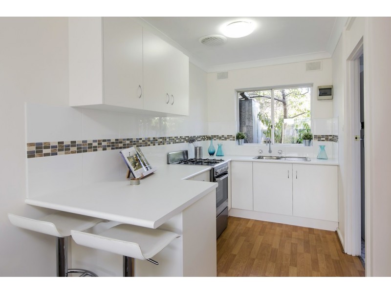 2/17 Richard Avenue, Mitchell Park SA 5043