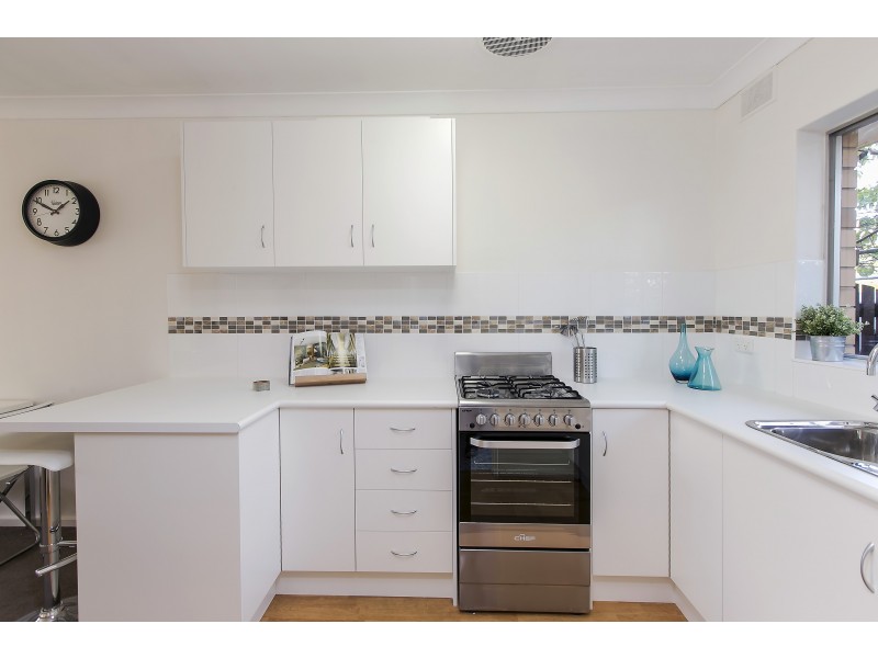 2/17 Richard Avenue, Mitchell Park SA 5043