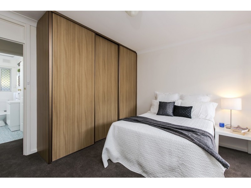 2/17 Richard Avenue, Mitchell Park SA 5043