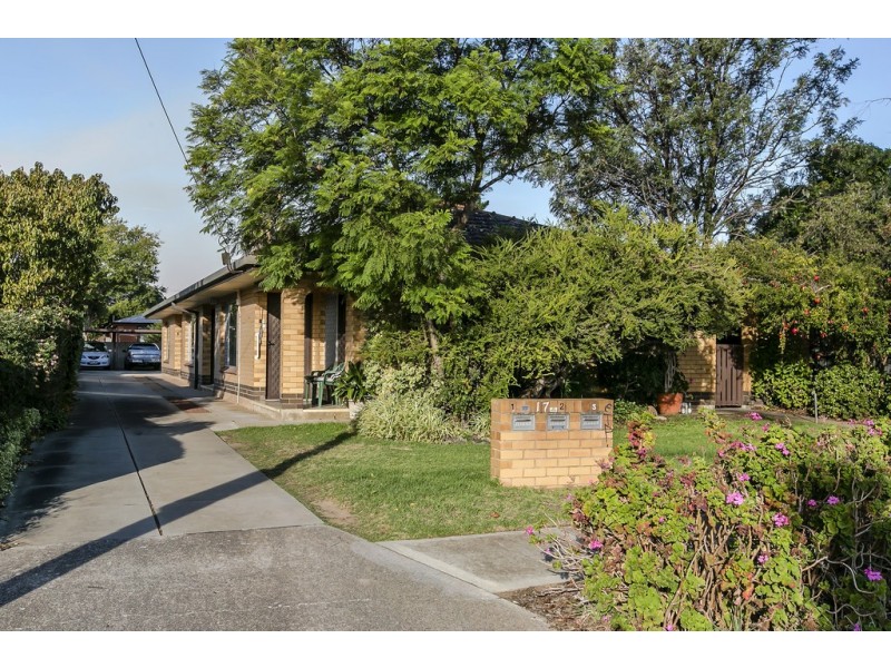 2/17 Richard Avenue, Mitchell Park SA 5043